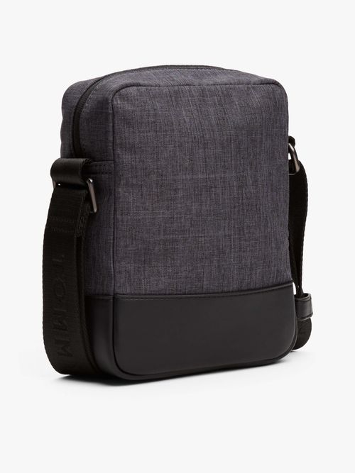 Bolso-reporter-de-viaje-con-logo-de-hombre-Tommy-Hilfiger-AM0AM13582-0GJ