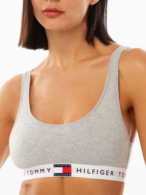 Top-Heritage-sin-aros-con-logo-de-mujer-Tommy-Hilfiger-UW0UW05713-P61