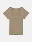 Playera-con-cuello-de-pico-de-mujer-Tommy-Jeans-DW0DW21349-ACT