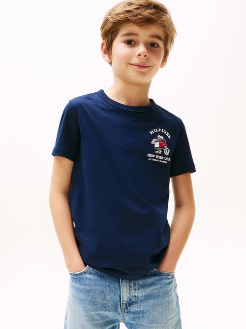 Playera-con-logo-mascota-en-la-parte-trasera-de-nino-Tommy-Hilfiger-KB0KB09648-C1G