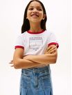 Playera-slim-con-logo-de-Hilfiger-de-nina-Tommy-Hilfiger-KG0KG08528-YBR