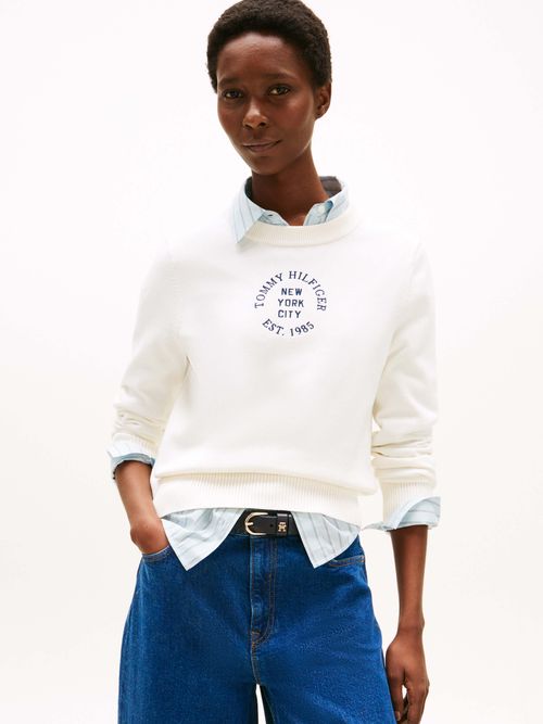 Sueter-con-logo-NYC--de-mujer-Tommy-Hilfiger-WW0WW46267-YA8