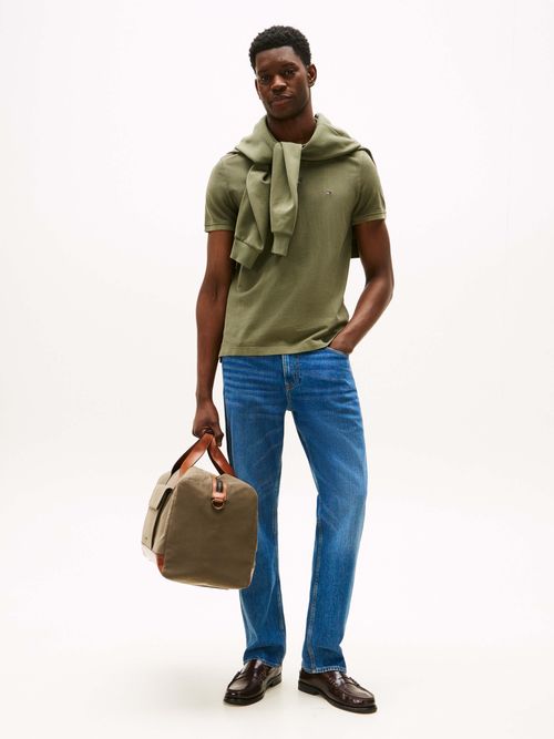 Polo-de-corte-regular-con-logo-bordado-de-hombre-Tommy-Hilfiger-MW0MW34757-PLI