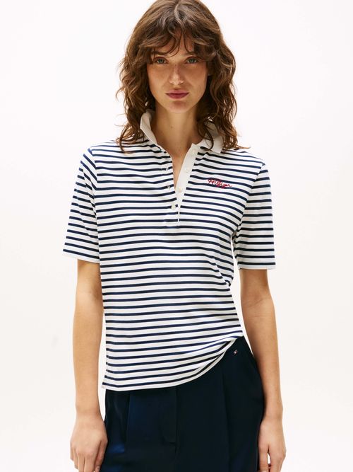Polo-de-corte-regular-con-franjas-distintivas-de-mujer-Tommy-Hildiger-WW0WW46031-04Y