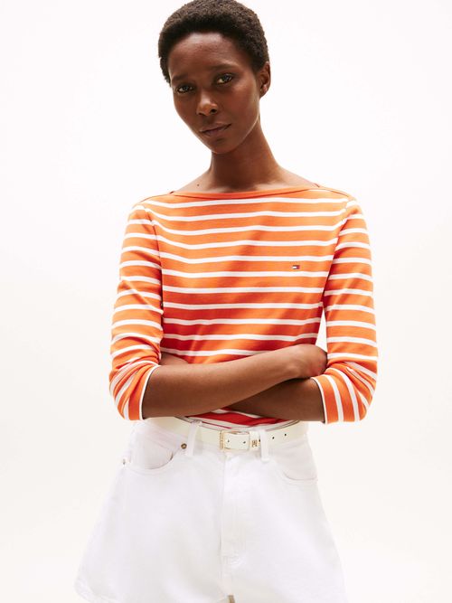 Playera-de-cuello-barco-y-corte-slim-de-mujer-Tommy-Hilfiger-WW0WW40589-0DM