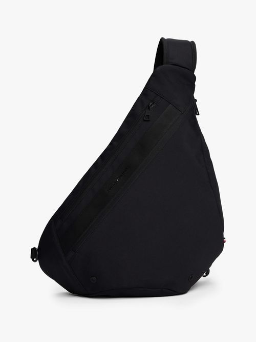 Bolso-cruzado-con-logo-metalico-de-hombre-Tommy-Hilfiger-AM0AM13613-BDS