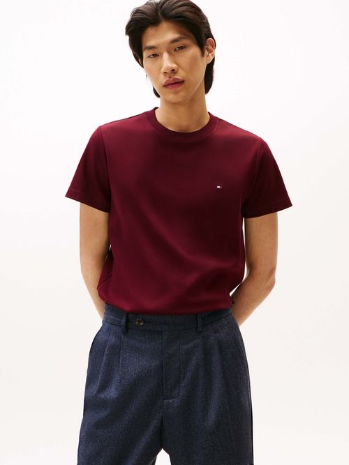 Playera-con-corte-slim-y-logo-de-hombre-Tommy-Hilfiger-MW0MW33202-XIH