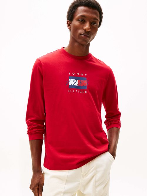 Playera-en-punto-con-logo-grafico-de-hombre-Tommy-Hilfiger-MW0MW41497-XLD