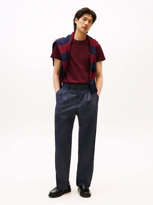 Playera-con-corte-slim-y-logo-de-hombre-Tommy-Hilfiger-MW0MW33202-XIH