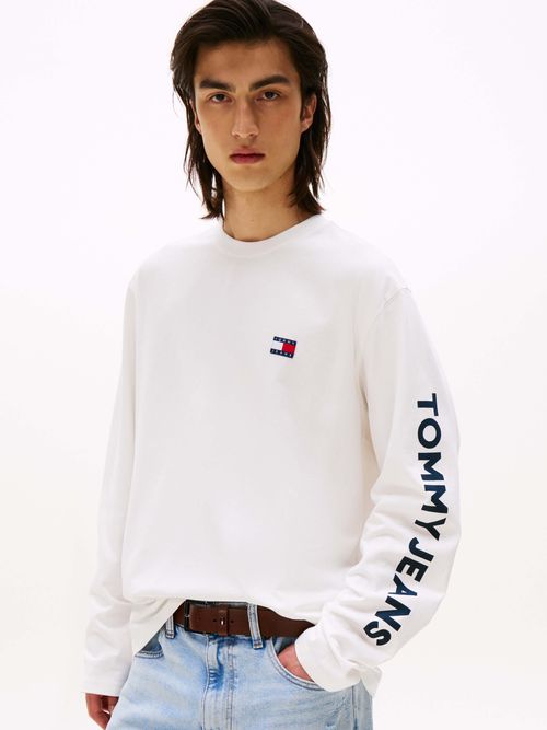 Playera-Classic-amplia-de-manga-larga-de-hombre-Tommy-Jeans-DM0DM21976-YBL