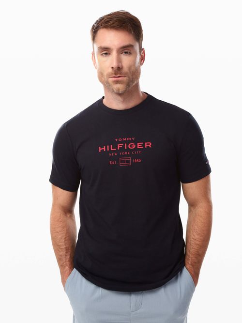 Playera-de-cuello-redondo-con-logo-de-hombre-Tommy-Hilfiger-MW0MW40002-DW5