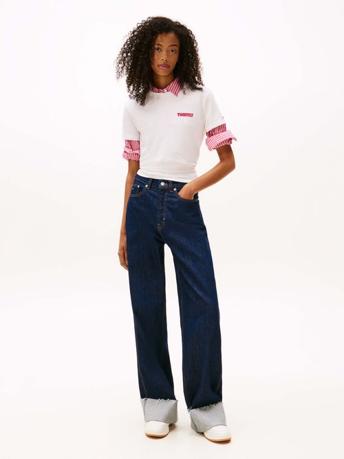 Playera-de-cuello-redondo-con-logo-de-mujer-Tommy-Jeans-DW0DW21583-YBL