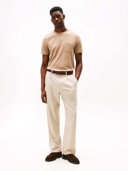 Playera-de-cuello-redondo-con-bolsillo-de-hombre-Tommy-Hilfiger-MW0MW37283-AFE