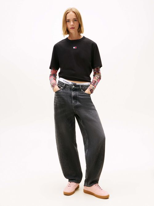 Playera-de-cuello-redondo-de-mujer-Tommy-Jeans-DW0DW22202-BDS