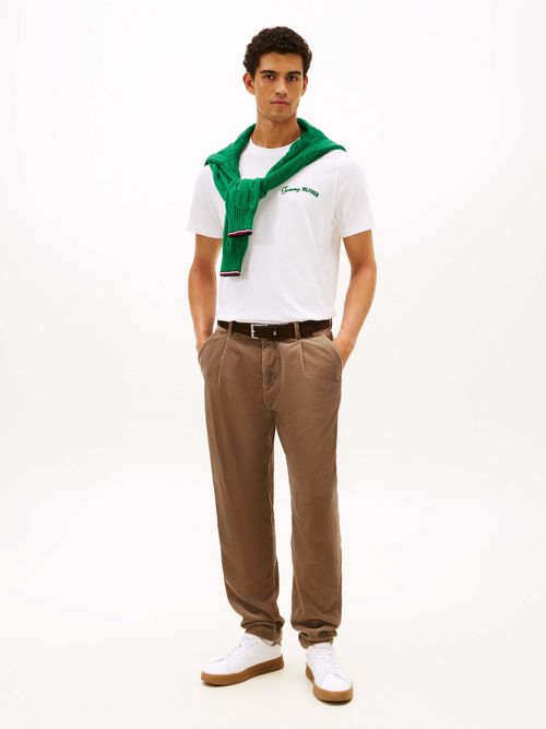 Playera-de-cuello-redondo-con-logo-de-hombre-Tommy-Hilfiger-MW0MW40004-YBR