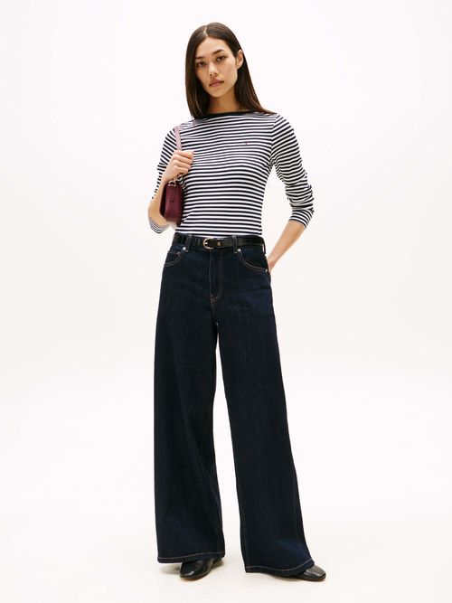 Playera-slim-con-cuello-barco-de-mujer-Tommy-Hilfiger-WW0WW47309-0X4