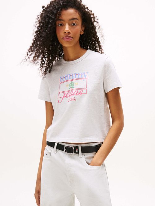 Playera-de-algodon-con-logo-retro-urbano-de-mujer-Tommy-Jeans-DW0DW21533-P09
