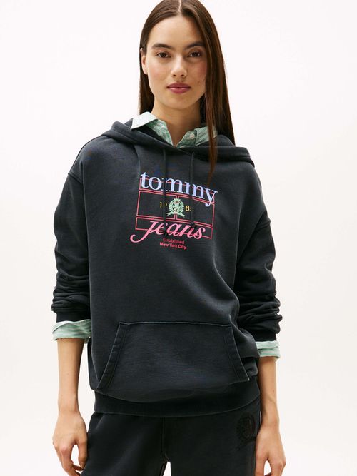 Sudadera-con-capucha-y-logo-retro-estampado-de-mujer-Tommy-Jeans-DW0DW22169-BDS