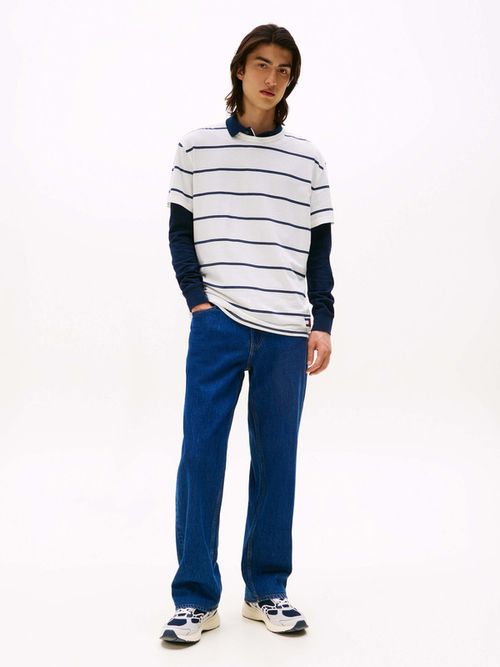 Playera-de-rayas-y-cuello-redondo-de-hombre-Tommy-Jeans-DM0DM21983-YBH