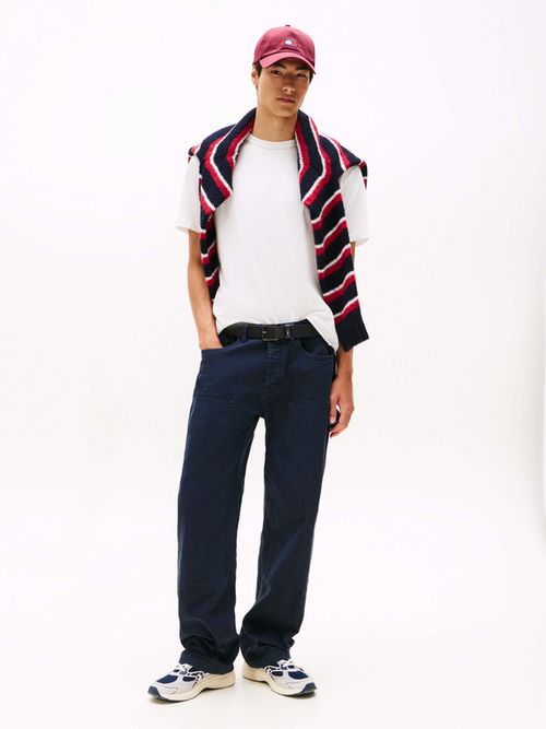 Playera-de-cuello-redondo-con-logo-grafico-de-hombre-Tommy-Jeans-DM0DM21986-YBL