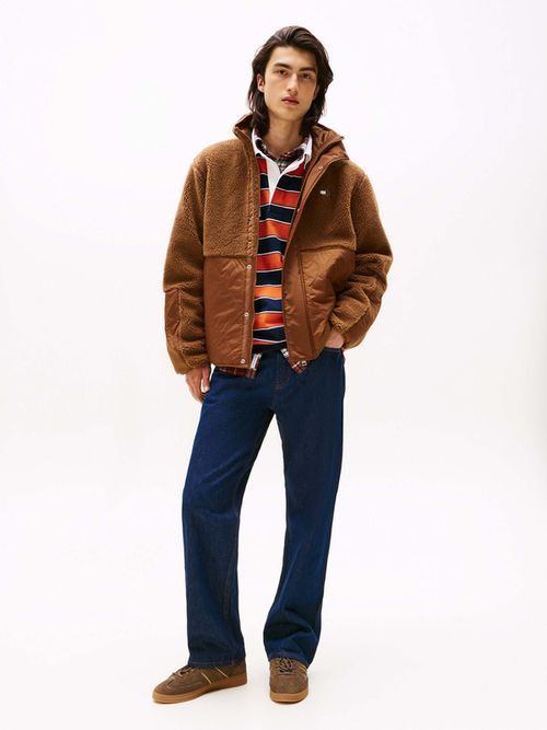 Chamarra-amplia-acolchada-de-peluche-de-hombre-Tommy-Jeans-DM0DM22066-GVP