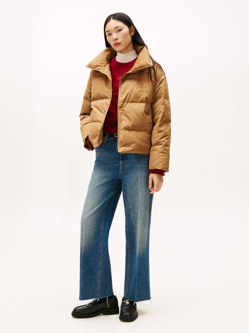 Chamarra-acolchada-con-escudo-bordado-de-mujer-Tommy-Hilfiger-WW0WW47294-GWA