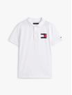 Polo-regular-con-logo-estampado-en-el-pecho-de-niño-Tommy-Hilfiger-KB0KB10134-YBR