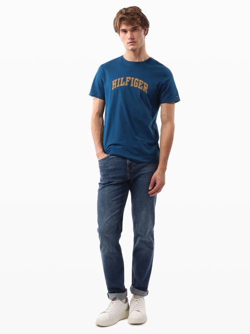 Playera-de-Corte-Regular-con-Logo-Estampado-de-Hombre-Tommy-Hilfiger-XM05710-C3J