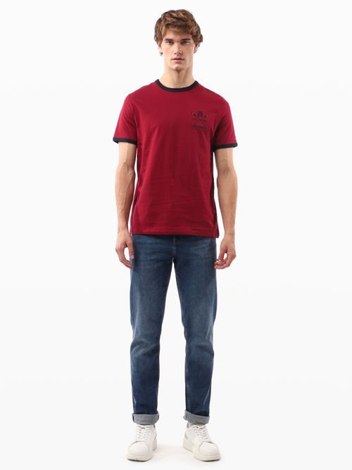 Playera-de-Corte-Regular-con-Escudo-TH-de-Hombre-Tommy-Hilfiger-XM05717-XJS