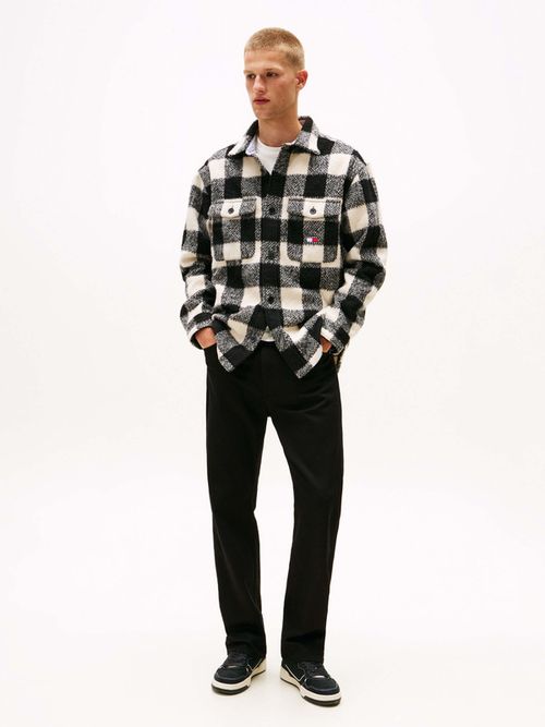 Jeans-Otis-Rectos-Negros-Sobreteñidos-De-Hombre-Tommy-Jeans-DM0DM22264-1BZ