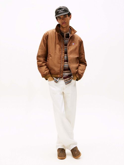 Chamarra-Acolchada-Que-Repele-El-Agua-De-Hombre-Tommy-Jeans-DM0DM21936-GVP