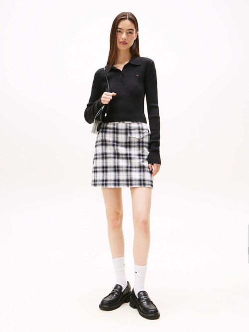 Sueter-Con-Cuello-De-Polo-Y-Corte-Slim-De-Mujer-Tommy-Jeans-DW0DW21829-BDS