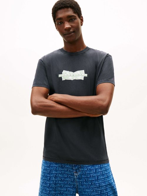 Playera-comoda-y-moderna-con-el-branding-iconico-DM0DM22331-BDS