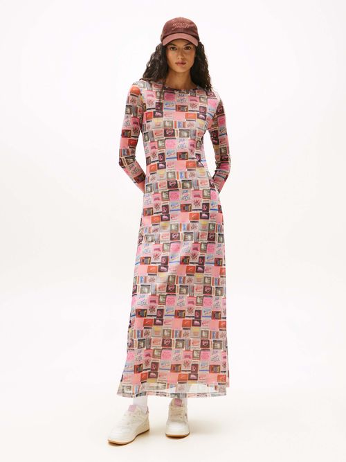 Vestido-casual-con-estetica-contemporanea-y-sello-DW0DW21511-0JW