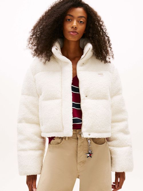 Chamarra-funcional-con-diseno-moderno-y-detalles-DW0DW22045-YBH