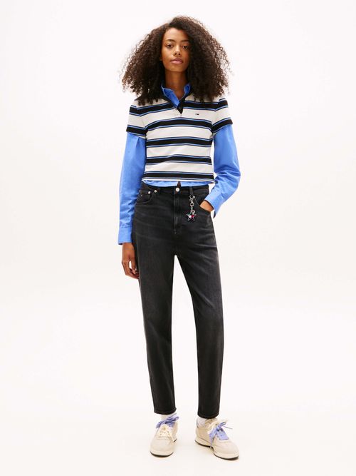 Jeans-comodos-y-versatiles-con-acabados-clasicos-DW0DW22442-1BZ