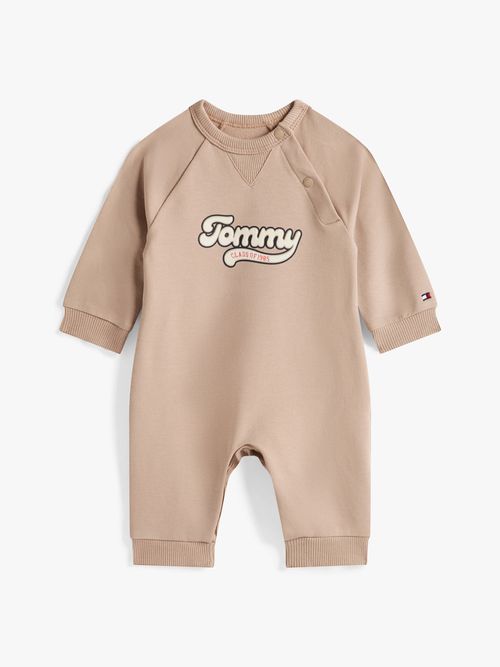 Prendas-suaves-y-comodas-para-bebe-con-el-estilo-iconico-KN0KN02095-GUQ