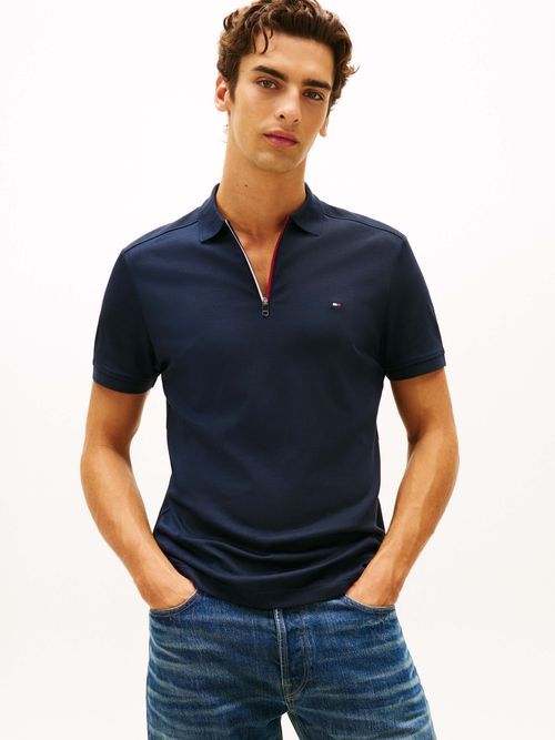 Polo-clasico-con-tapeta-y-logo-ideal-para-un-look-smart-casual-MW0MW41613-DW5