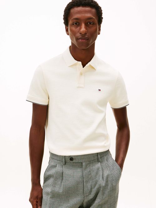 Polo-clasico-con-tapeta-y-logo-ideal-para-un-look-smart-casual-MW0MW41619-Z00