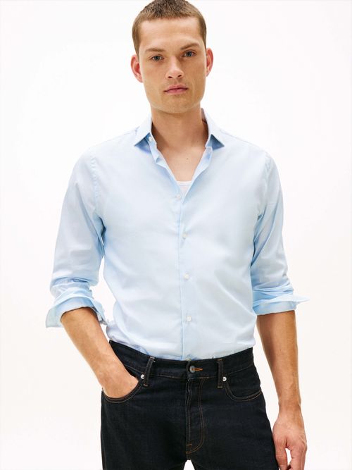 Camisa-clasica-con-cuello-camisero-y-detalles-iconicos-de-la-marca-MW0MW41828-C1O