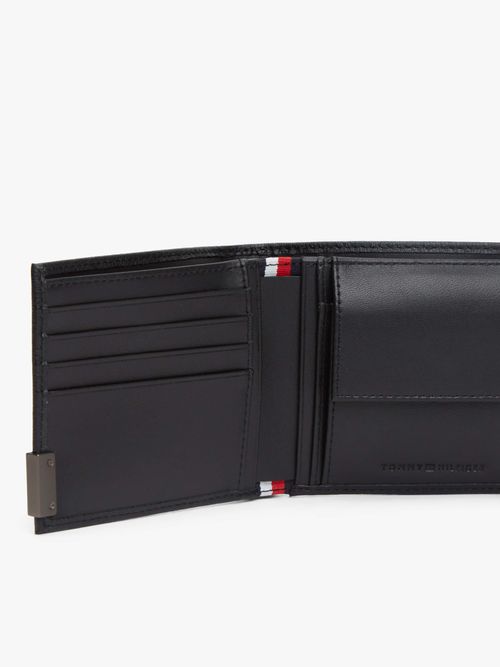 Cartera-funcional-y-elegante-con-compartimentos-multiples-y-logo-distintivo-AM0AM13962-BDS