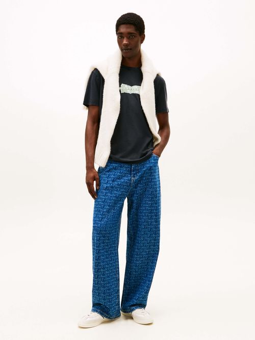 Playera-comoda-y-moderna-con-el-branding-iconico-DM0DM22331-BDS