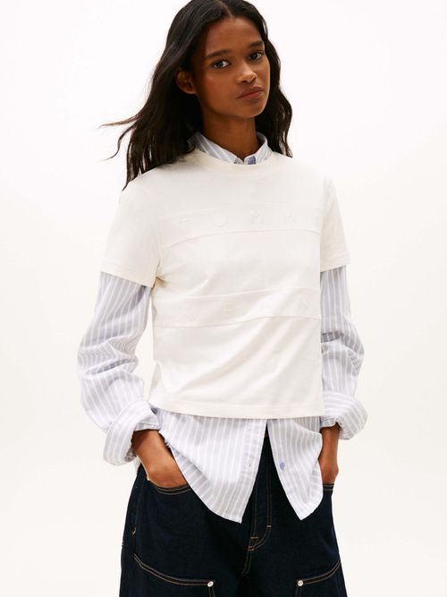 Playera-De-Cuello-Redondo-Con-Logo-Tonal-De-Mujer-Tommy-Jeans-DW0DW22539-YBH