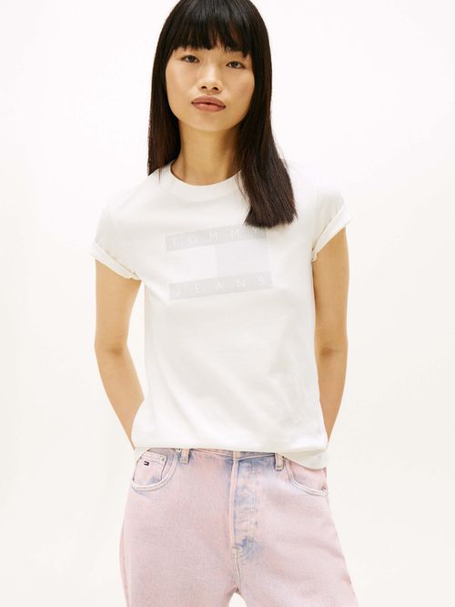 Playera-De-Punto-Con-Parche-Del-Logo-De-Mujer-Tommy-Jeans-DW0DW22562-0K9