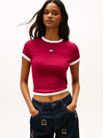 Playera-Slim-Acanalada-Con-Parche-Tommy-De-Mujer-Tommy-Jeans-DW0DW22575-VLC