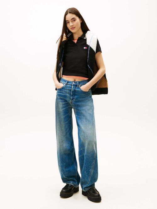 Polo-contemporaneo-con-tapeta-y-detalles-iconicos-DW0DW21932-BDS