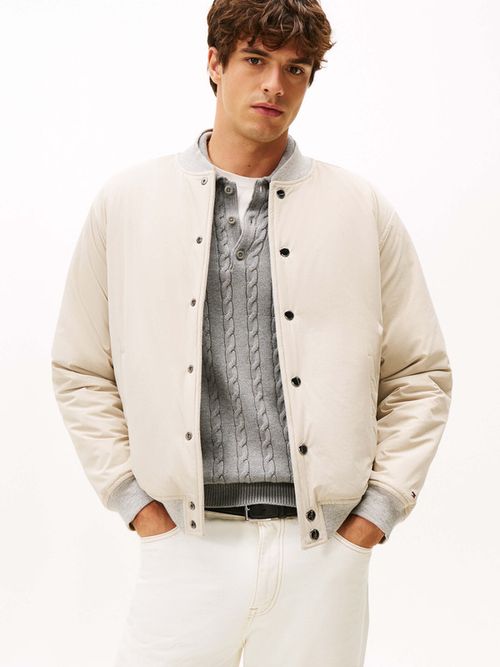 Chamarra-Bomber-Reversible-Con-Escudo-De-Hombre-Tommy-Hilfiger-MW0MW40056-P97