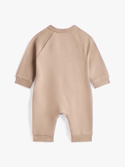 Prendas-suaves-y-comodas-para-bebe-con-el-estilo-iconico-KN0KN02095-GUQ