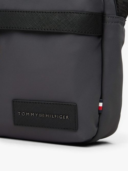 Bolso-Reporter-De-Tela-Con-Parche-Del-Logo-De-Hombre-Tommy-Hilfiger-AM0AM14010-PSM