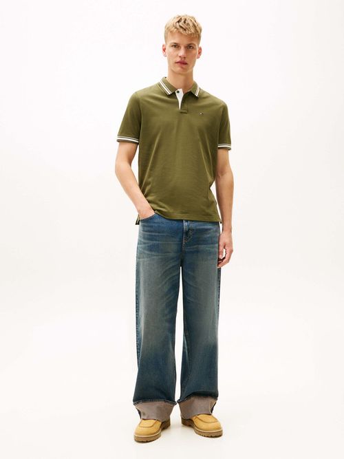 Polo-Con-Ribetes-Y-Logo-Bordado-De-Hombre-Tommy-Jeans-DM0DM21846-GY1